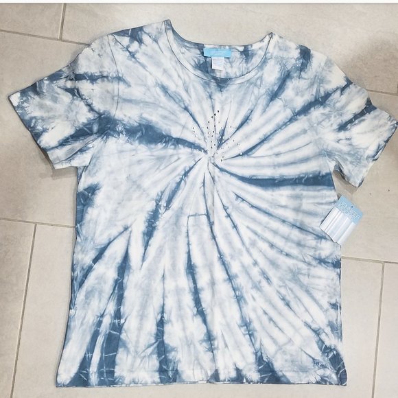 Jennifer Moore Tops - NWT Jennifer Moore blue tie dye tee w/ rhinestones